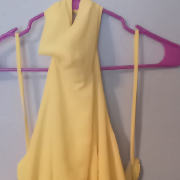 Yellow Jumpsuit💛💋 - Picture 7 of 8